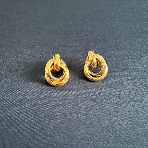 Jewelry - Italian Interlocking Hoop Earrings